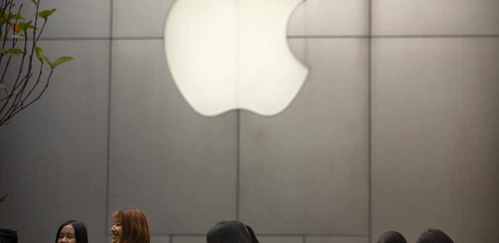 Apple banks on tax break to build 2nd campus, hire 20,000