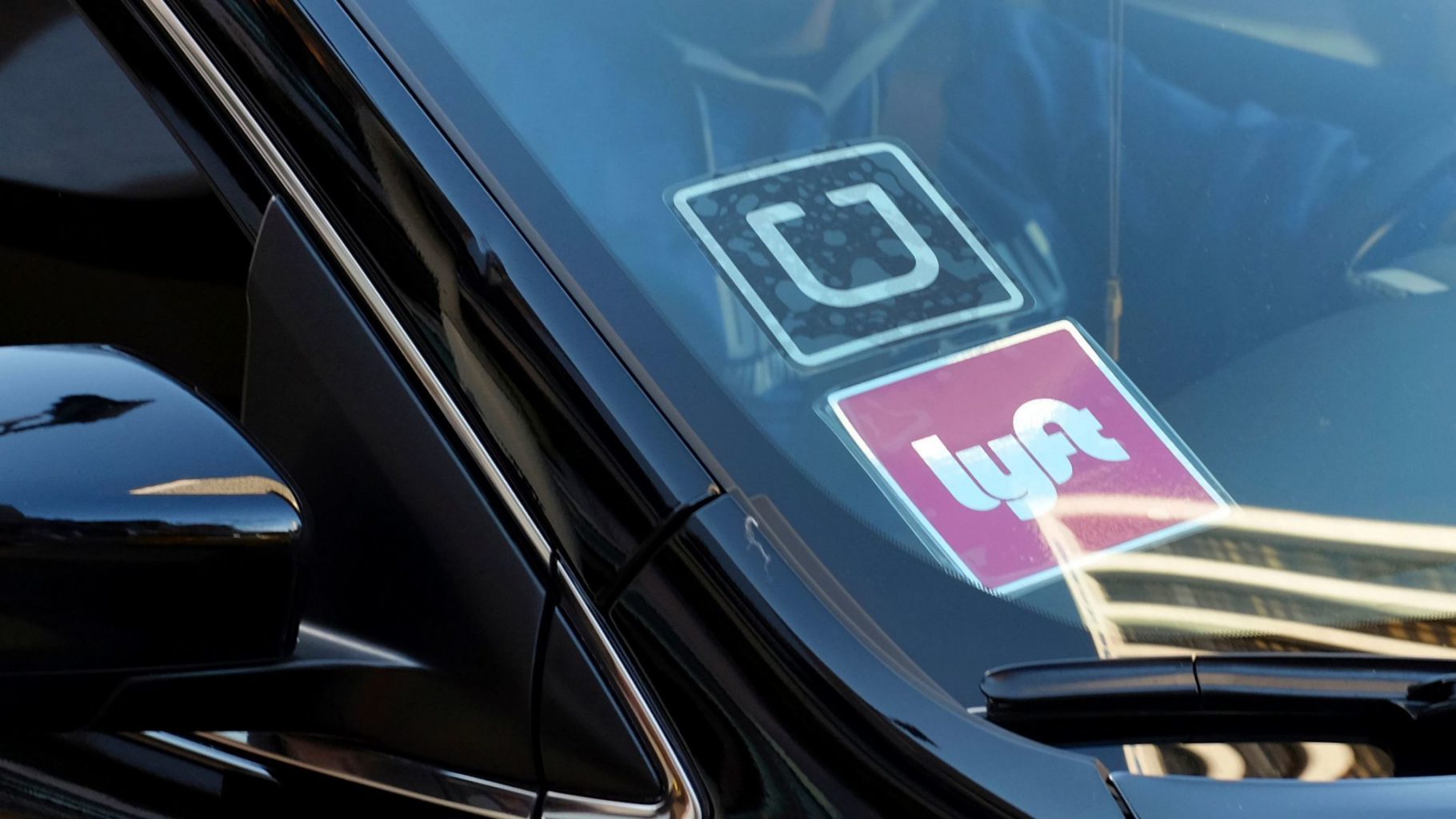 Uber vs Lyft: Ridesharing App Showdown