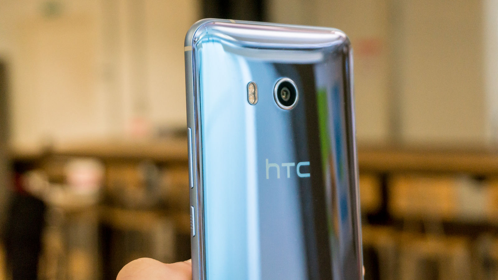 Smartphone Spotlight: HTC U11