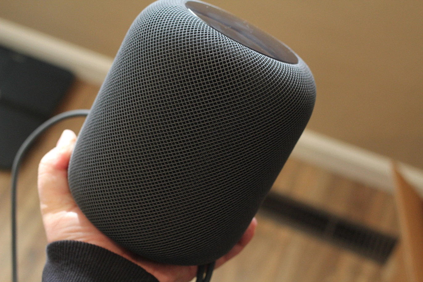 Apple HomePod Plays?