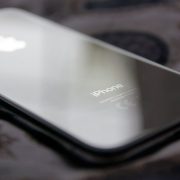 SmartPhone Spotlight: iPhone X