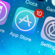 Apple Issues Ultimatum to App Designers