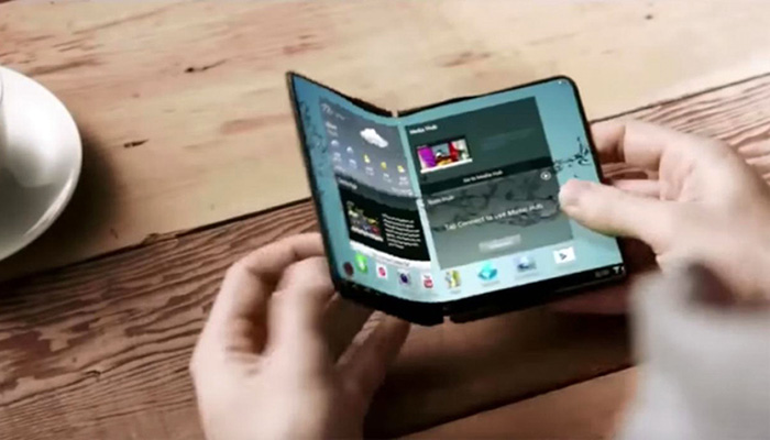 Early Galaxy Fold Models Experiencing Critical Failures