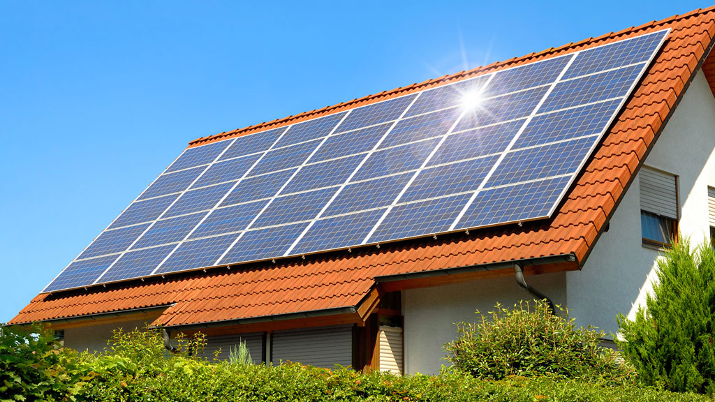 Federal Tax Credits are Available if You Install Solar