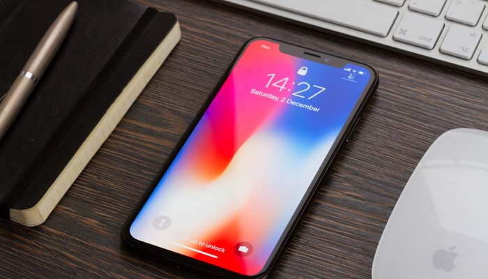 Best Ways to Save Battery on your Phone: Stop Running for the Charger