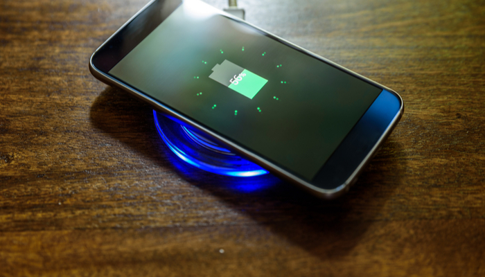 The Best Qi Charging Pads: Charge Your Phone Wirelessly