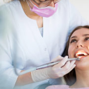 How to Choose the Right Dentist