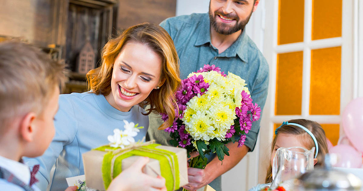 The Most Popular Mother’s Day Gifts You NEVER Thought to Buy